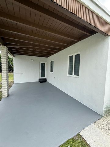 521 E 33rd St, Hialeah, FL 33013