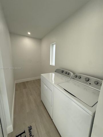 521 E 33rd St, Hialeah, FL 33013