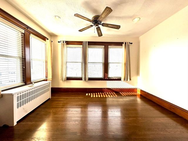 86 Palfrey Rd 86, Belmont, MA 02478