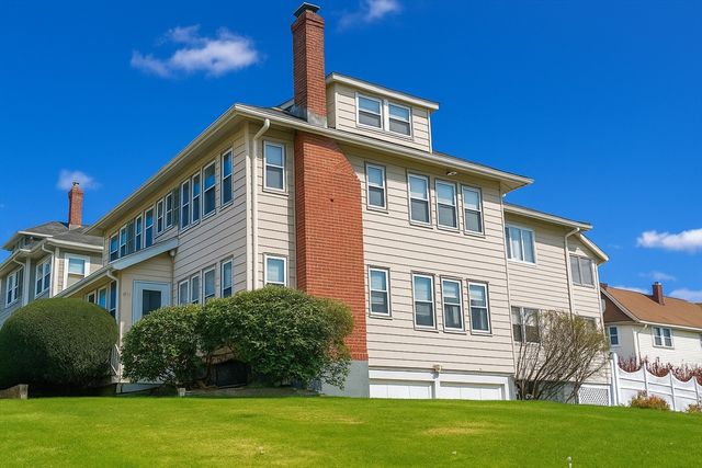 86 Palfrey Rd 86, Belmont, MA 02478