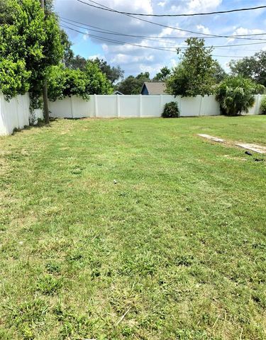 709 E 119TH AVENUE, Tampa, FL 33612