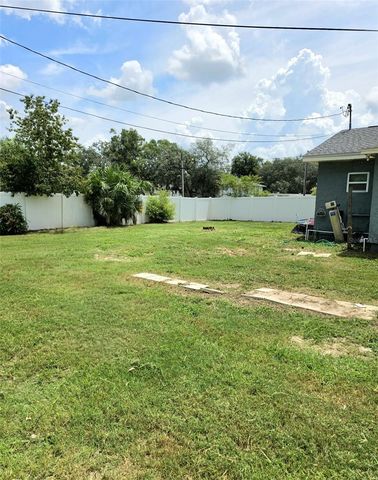709 E 119TH AVENUE, Tampa, FL 33612