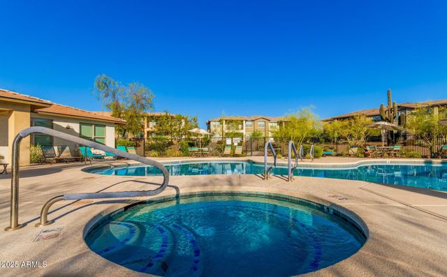 5100 E RANCHO PALOMA Drive 2070, Cave Creek, AZ 85331