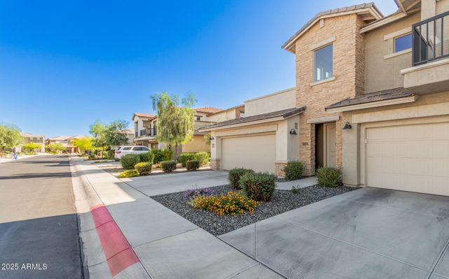 5100 E RANCHO PALOMA Drive 2070, Cave Creek, AZ 85331