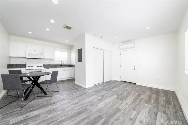 12544 Cantara, North Hollywood, CA 91605