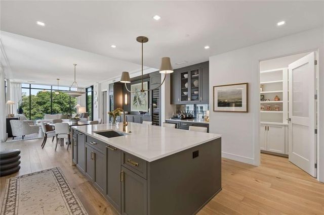 2520 Peachtree Road 603, Atlanta, GA 30305