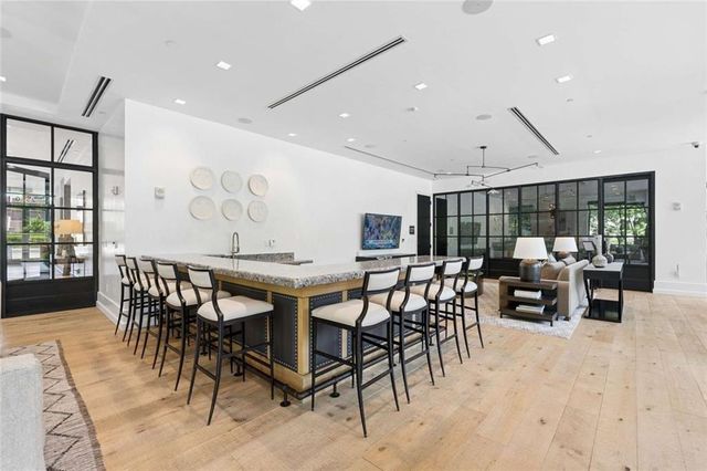2520 Peachtree Road 603, Atlanta, GA 30305