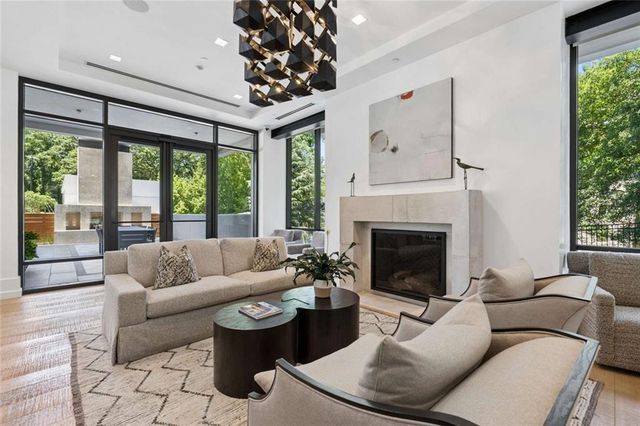 2520 Peachtree Road 603, Atlanta, GA 30305