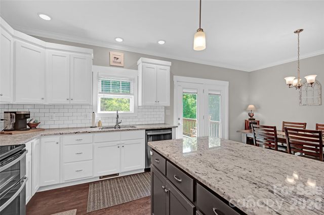183 Falling Creek Drive, Statesville, NC 28625