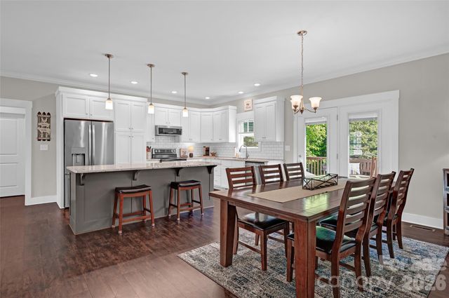 183 Falling Creek Drive, Statesville, NC 28625