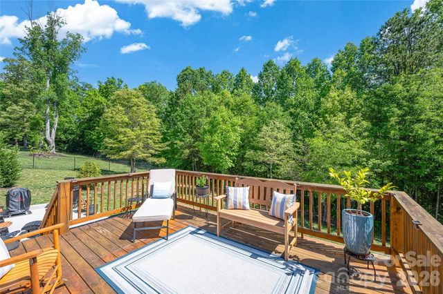 183 Falling Creek Drive, Statesville, NC 28625