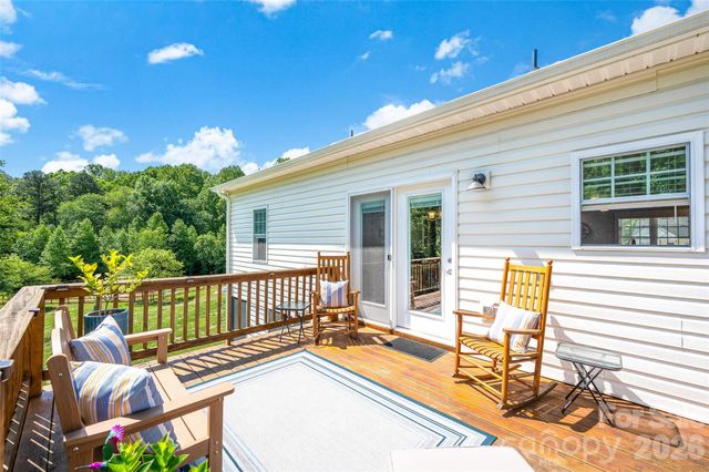 183 Falling Creek Drive, Statesville, NC 28625