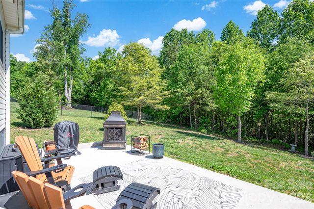 183 Falling Creek Drive, Statesville, NC 28625
