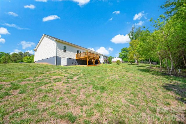 183 Falling Creek Drive, Statesville, NC 28625