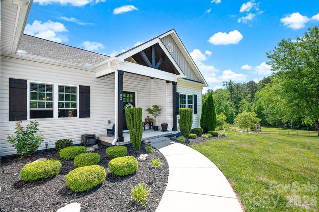 183 Falling Creek Drive, Statesville, NC 28625
