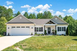 183 Falling Creek Drive, Statesville, NC 28625