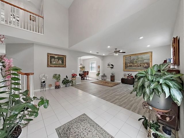 10212 GARDEN ALCOVE DRIVE, Tampa, FL 33647