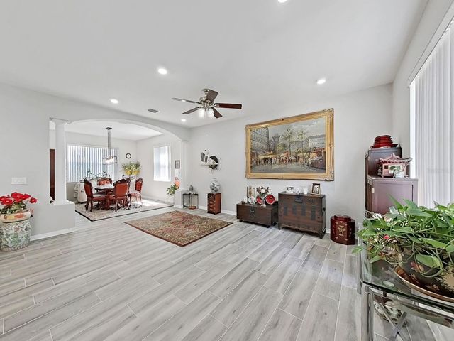 10212 GARDEN ALCOVE DRIVE, Tampa, FL 33647