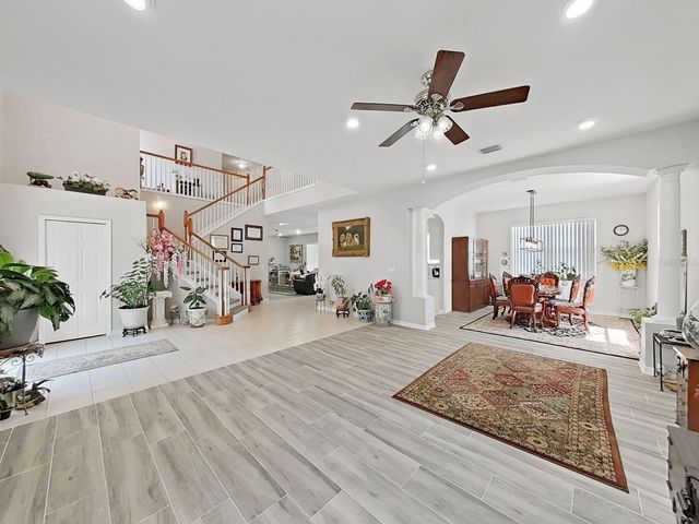 10212 GARDEN ALCOVE DRIVE, Tampa, FL 33647