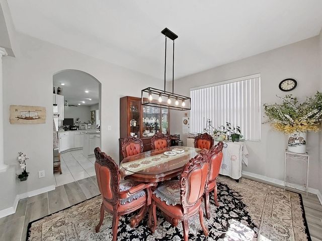 10212 GARDEN ALCOVE DRIVE, Tampa, FL 33647