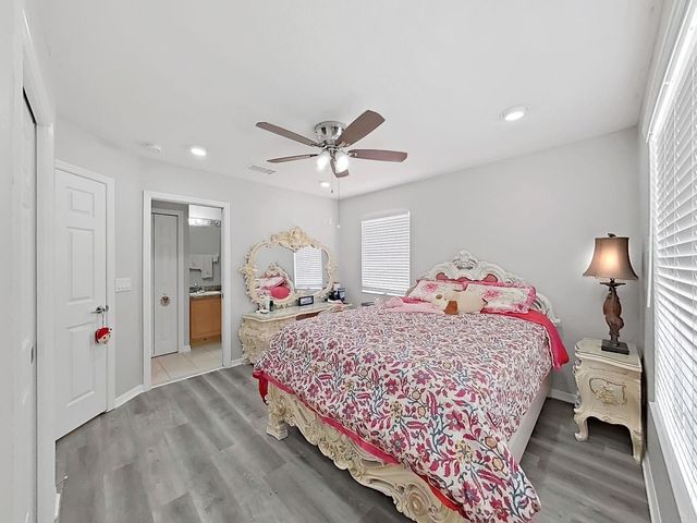 10212 GARDEN ALCOVE DRIVE, Tampa, FL 33647