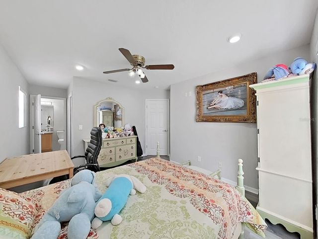 10212 GARDEN ALCOVE DRIVE, Tampa, FL 33647