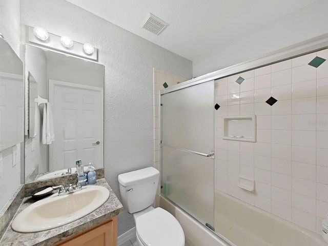 10212 GARDEN ALCOVE DRIVE, Tampa, FL 33647