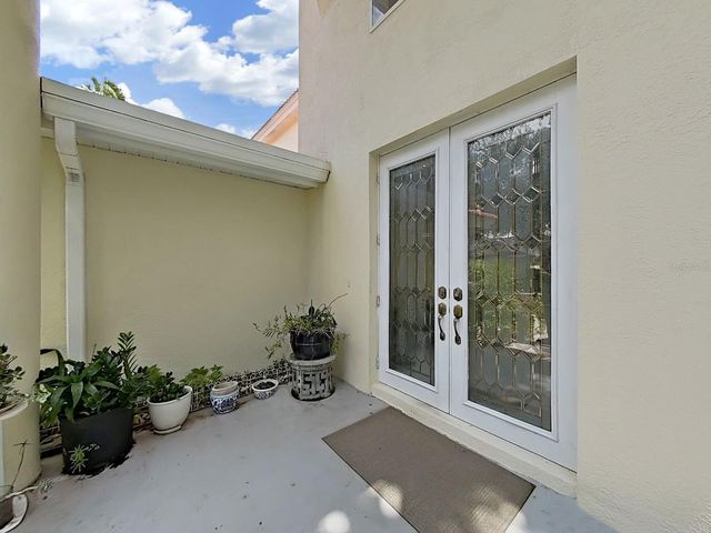 10212 GARDEN ALCOVE DRIVE, Tampa, FL 33647