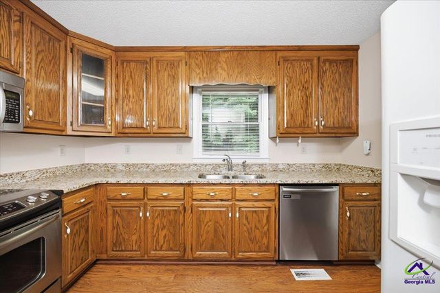 654 Fairmont Drive, Macon, GA 31210
