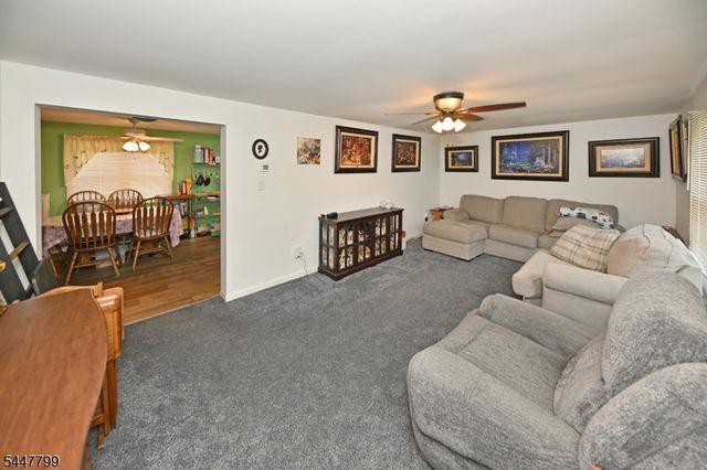58 Grove St, Wanaque Boro, NJ 07465