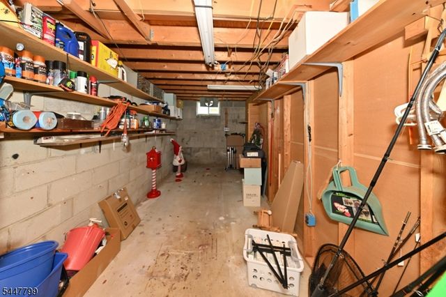 58 Grove St, Wanaque Boro, NJ 07465