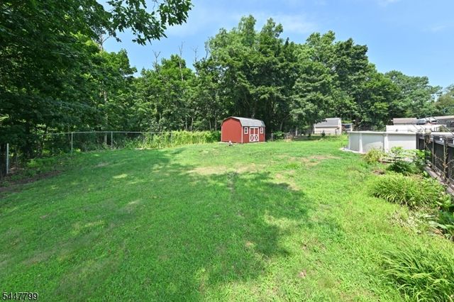 58 Grove St, Wanaque Boro, NJ 07465