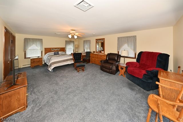 58 Grove St, Wanaque Boro, NJ 07465