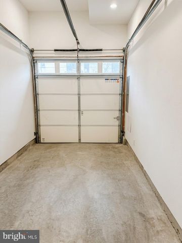 1331 S OPAL ST, Philadelphia, PA 19146