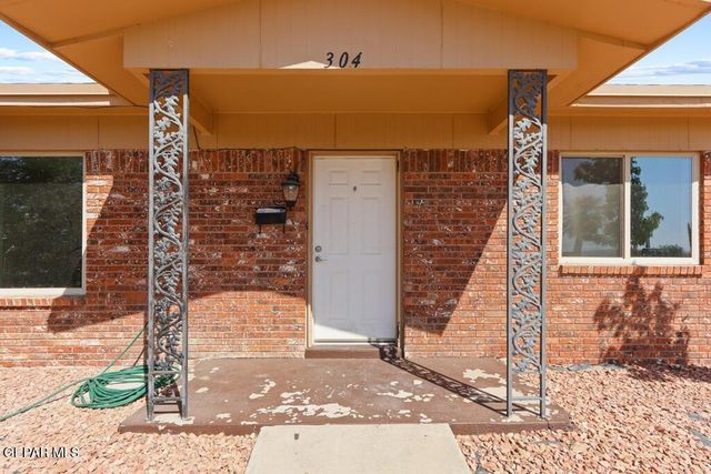 304 CARNIVAL Drive, El Paso, TX 79912