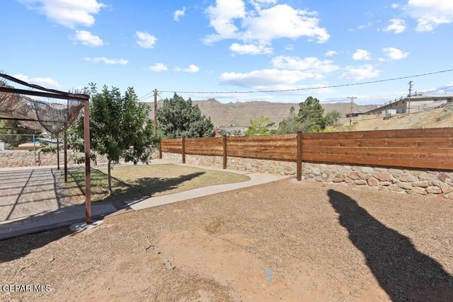 304 CARNIVAL Drive, El Paso, TX 79912