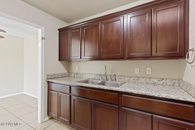 304 CARNIVAL Drive, El Paso, TX 79912