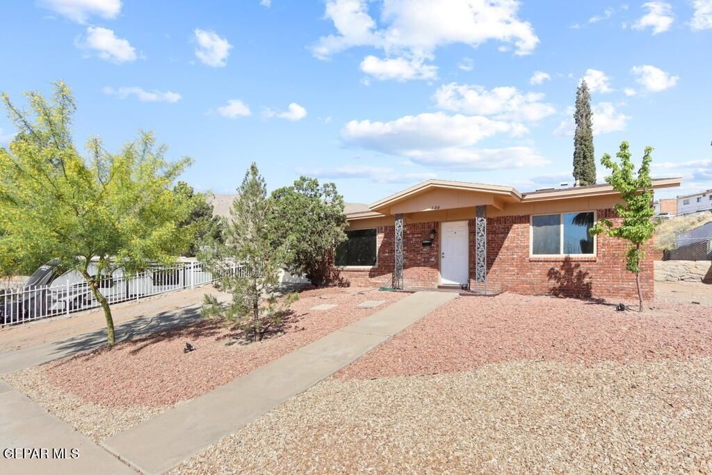 304 CARNIVAL Drive, El Paso, TX 79912