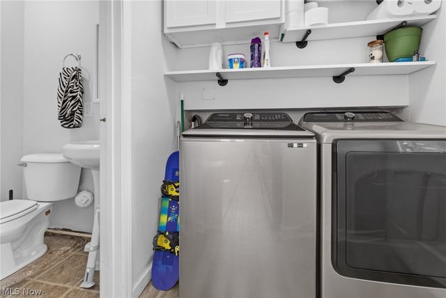 4272 Brockley Avenue, Sheffield Lake, OH 44054