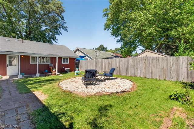 4272 Brockley Avenue, Sheffield Lake, OH 44054
