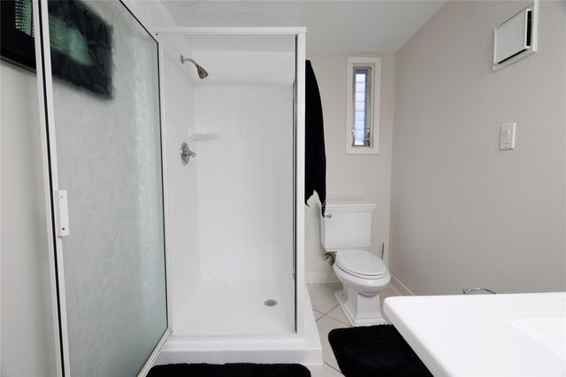 655 S Ripple Creek Drive 655, Houston, TX 77057