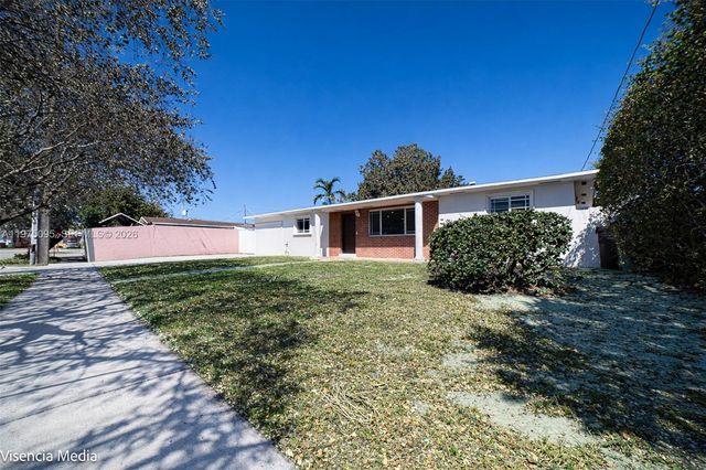 783 W 78th St 1, Hialeah, FL 33014