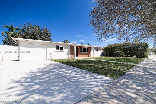 783 W 78th St 1, Hialeah, FL 33014