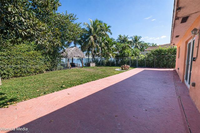 783 W 78th St 1, Hialeah, FL 33014