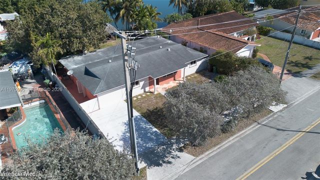 783 W 78th St 1, Hialeah, FL 33014