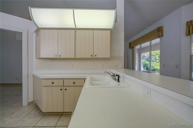 5 Strawood Point, Homosassa, FL 34446