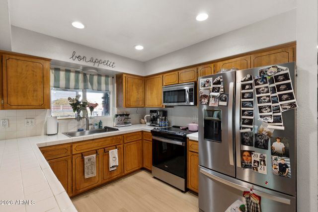 2208 E CONTESSA Circle, Mesa, AZ 85213