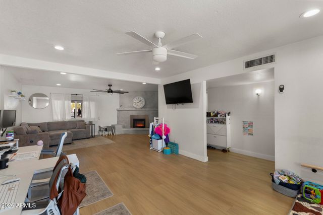 2208 E CONTESSA Circle, Mesa, AZ 85213