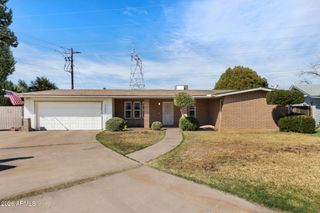 2208 E CONTESSA Circle, Mesa, AZ 85213