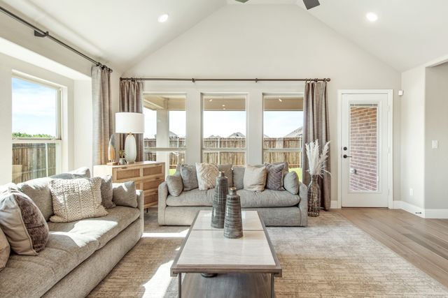 805 Twin Pine Court, Anna, TX 75409